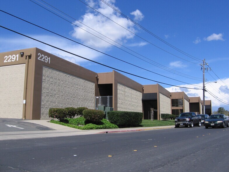 More Photos Of 2291 Via De Mercados, Concord Warehouse For Lease
