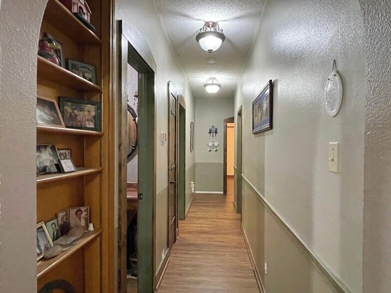 More Photos Of 175 Herber, New Braunfels Specialty For Sale