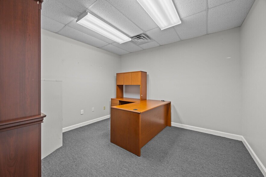 More Photos Of 201 4th St, Walnut Cove Office For Sale