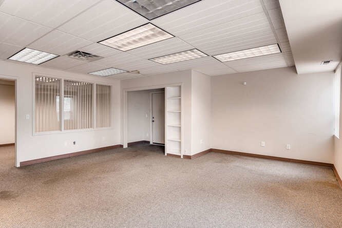 More Photos Of 2 Oakwood Park, Castle Rock Medical For Lease