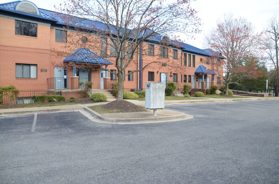 More Photos Of 603 Post Office Rd, Waldorf Loft Creative Space For Sale