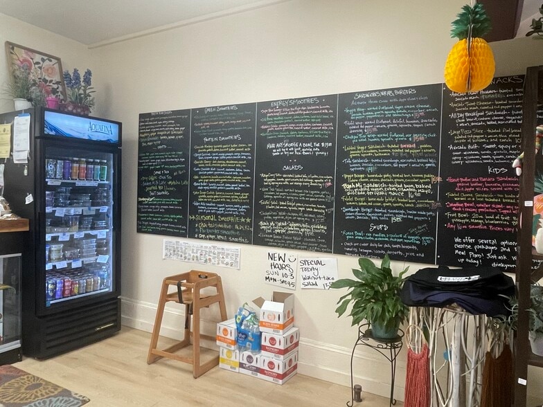 More Photos Of 619 Commercial Ave, Anacortes Storefront Retail Office For Sale
