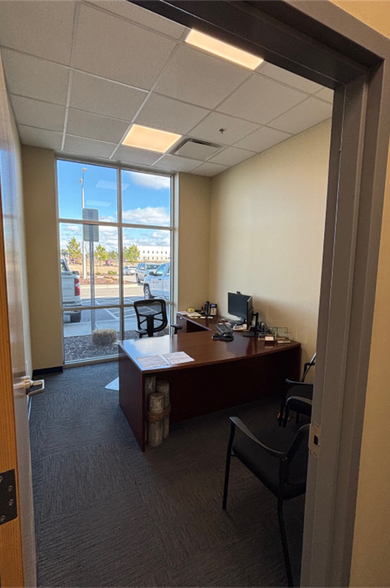 More Photos Of 33 Acme Way, Wilmington Distribution For Lease