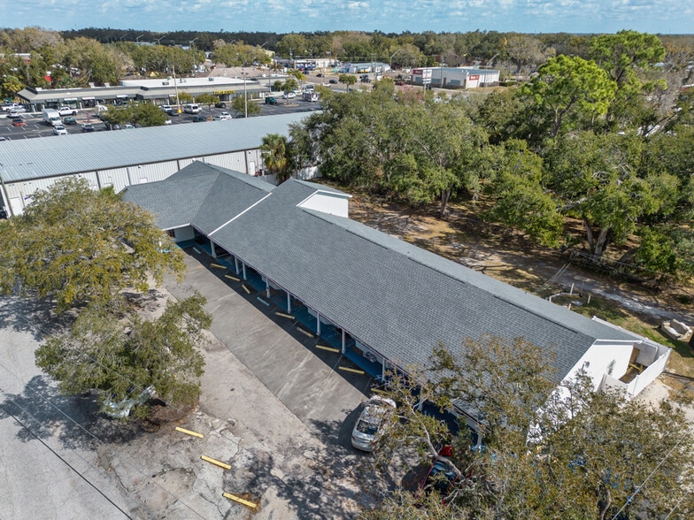 More Photos Of 7408 Commerce St, Riverview General Retail For Lease