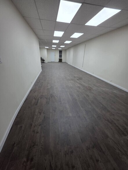 More Photos Of 548 92nd St, Brooklyn Storefront Retail Residential For Lease
