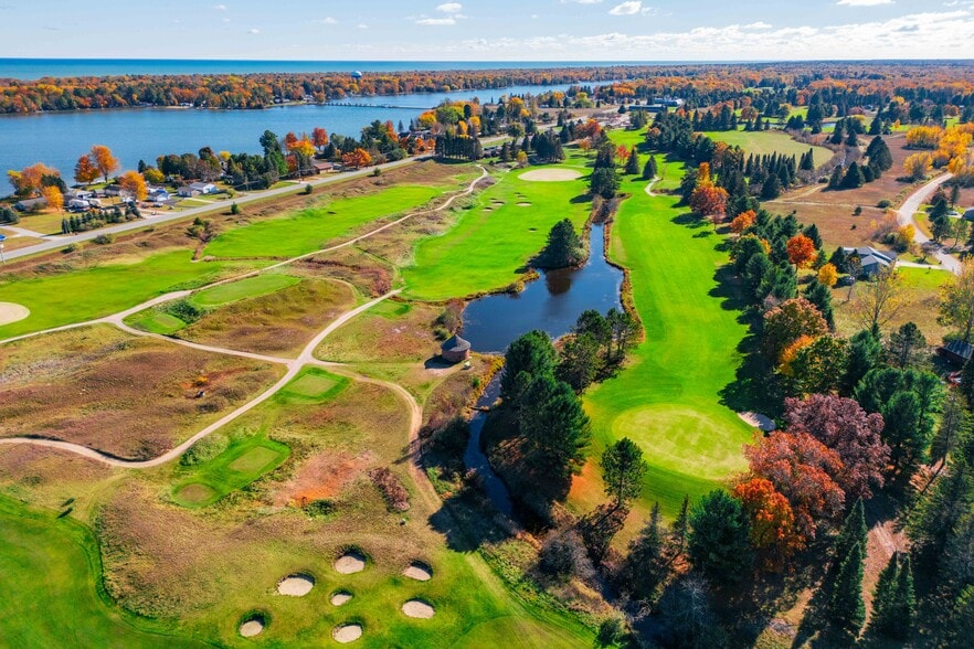 More Photos Of 7751 Cedar Lake Rd, Oscoda Hotel For Sale