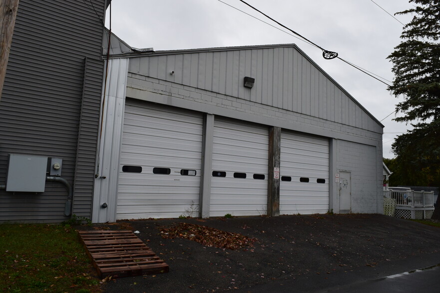More Photos Of 1995 Central Ave, Albany Storefront Retail Office For Lease