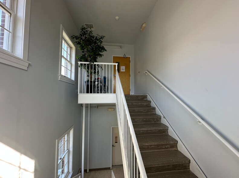 More Photos Of 1027 Pompton Ave, Cedar Grove Medical For Sale