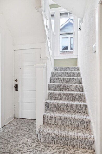 More Photos Of 1604 17th Ave S, Nashville Office Residential For Lease