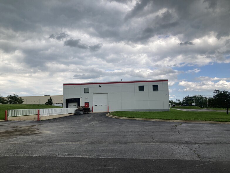 More Photos Of 26200 S Whiting Way, Monee Warehouse For Lease