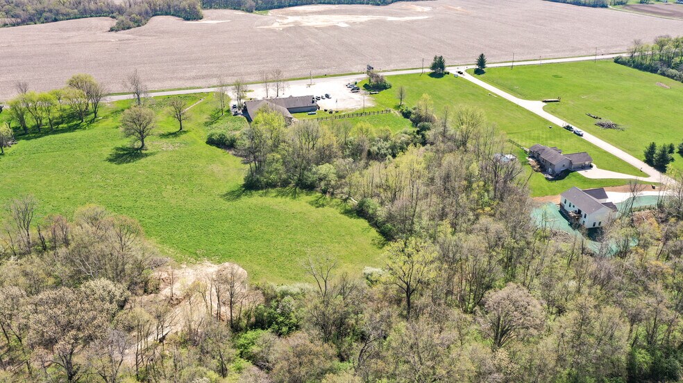 More Photos Of 15281 IL-109, Dow Specialty For Sale