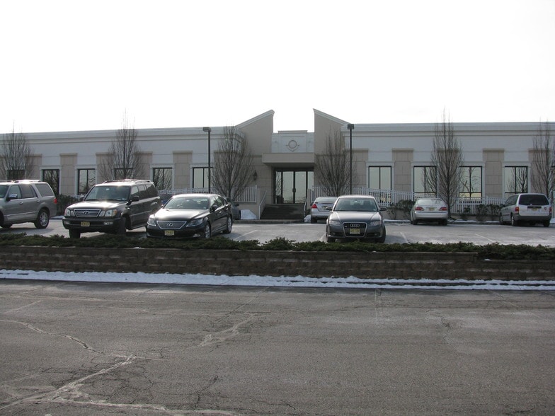 More Photos Of 16 Microlab Rd, Livingston Loft Creative Space For Sale