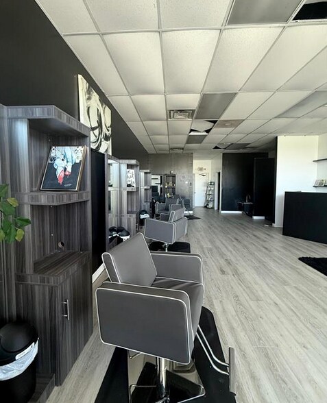 More Photos Of 25241-25251 Eureka Rd, Taylor Storefront Retail Office For Lease