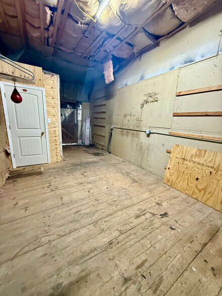 More Photos Of 27 Huckins Rd, Epsom Service For Lease