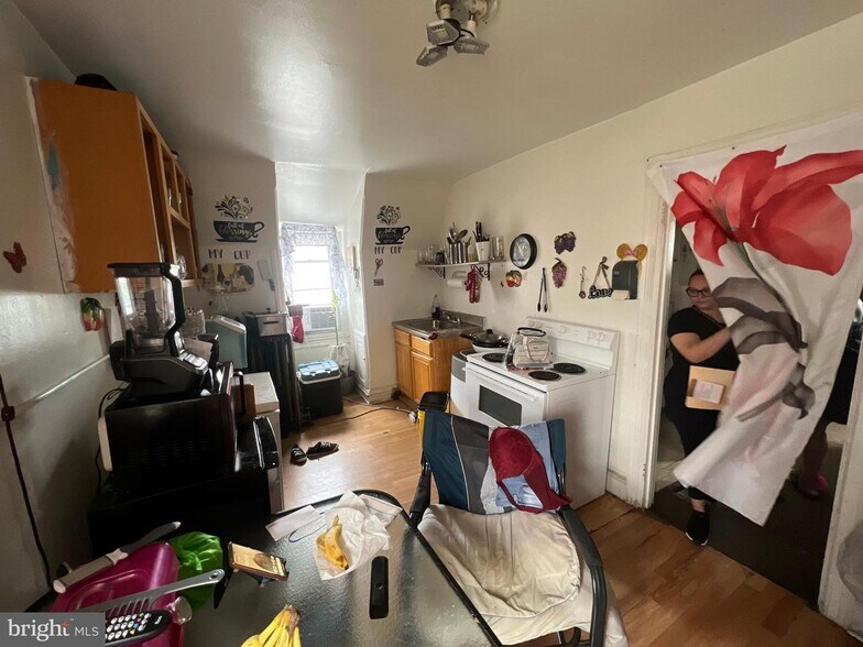 More Photos Of 321 E Price St, Philadelphia Apartments For Sale