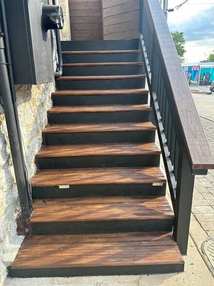 More Photos Of 112 S Maple St, Murfreesboro Office For Lease