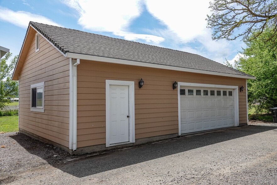 More Photos Of 704 S Phillipe Ln, Montague Land For Sale