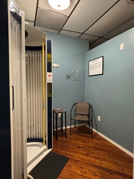 More Photos Of 206 W Main St, Mc Arthur Flex For Sale