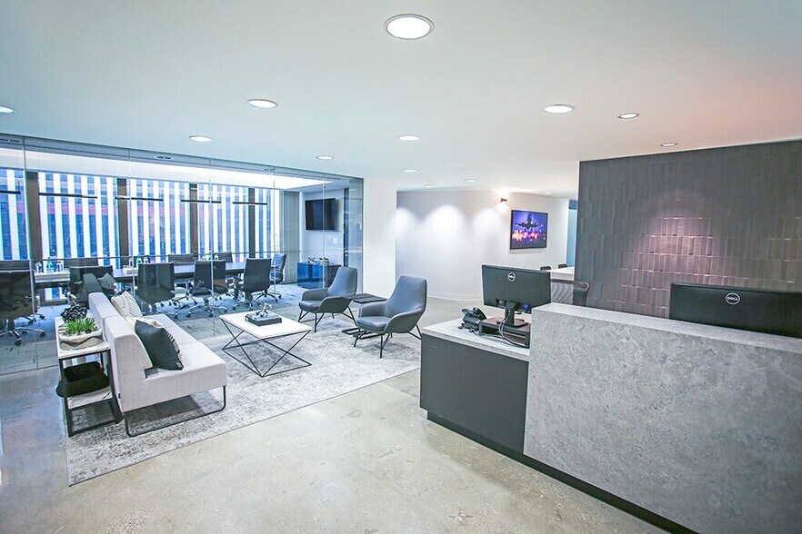 Primary Photo Of 100 Oceangate, Long Beach Coworking Space