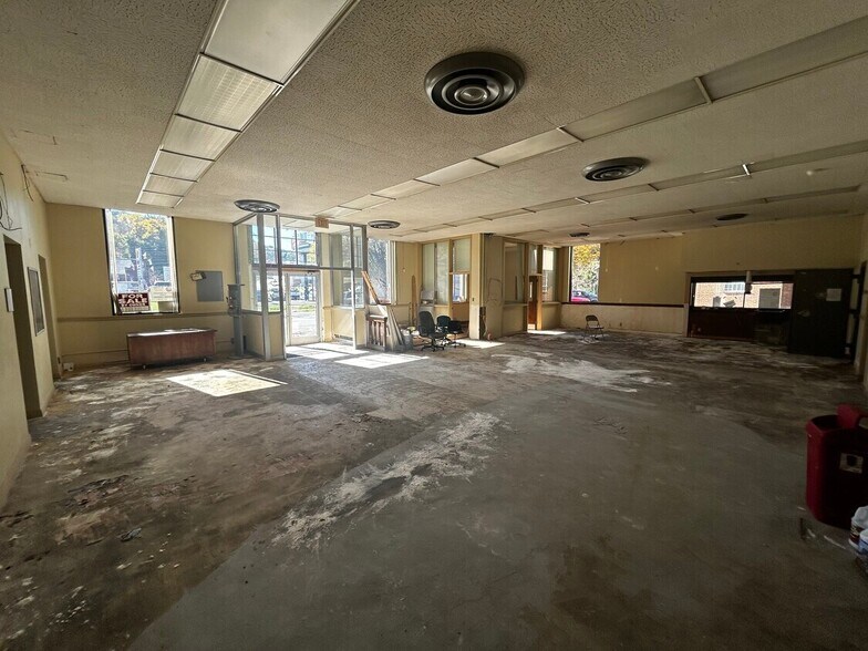 More Photos Of 40 Main St, Boones Mill Storefront Retail Residential For Sale