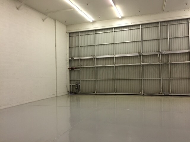 More Photos Of 7631 E Greenway Rd, Scottsdale Warehouse For Lease