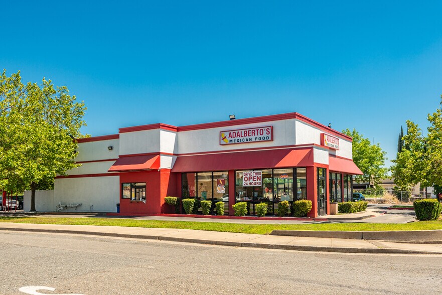 More Photos Of 7400 Fair Oaks Blvd, Carmichael General Retail For Sale