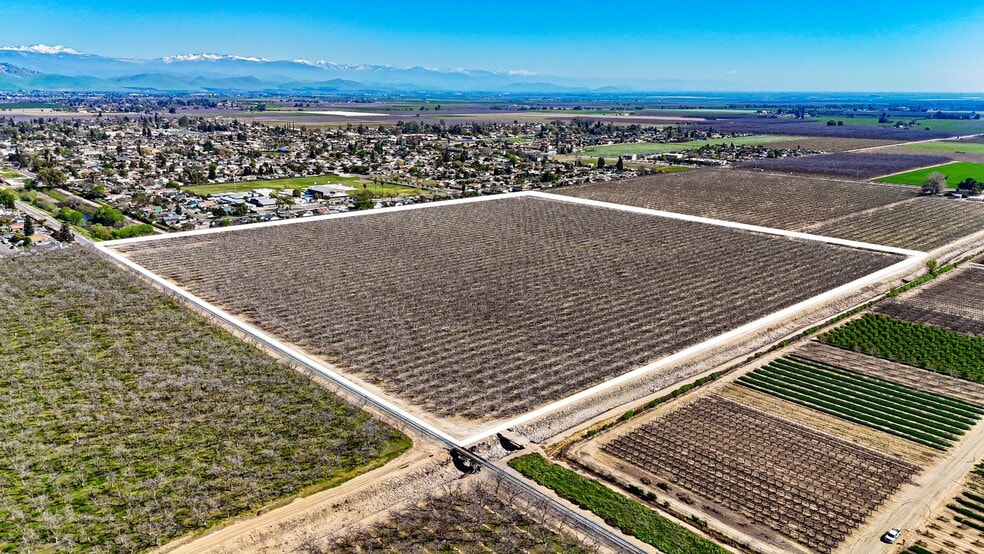 More Photos Of 896 N Mariposa Ave, Visalia Land For Sale