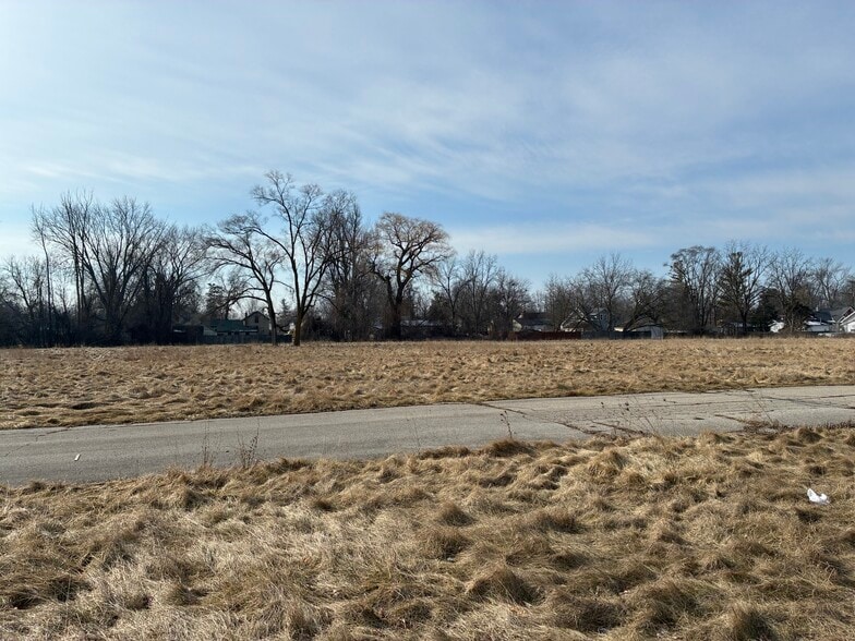 More Photos Of 1413 Gratiot Ave, Saginaw Healthcare For Sale