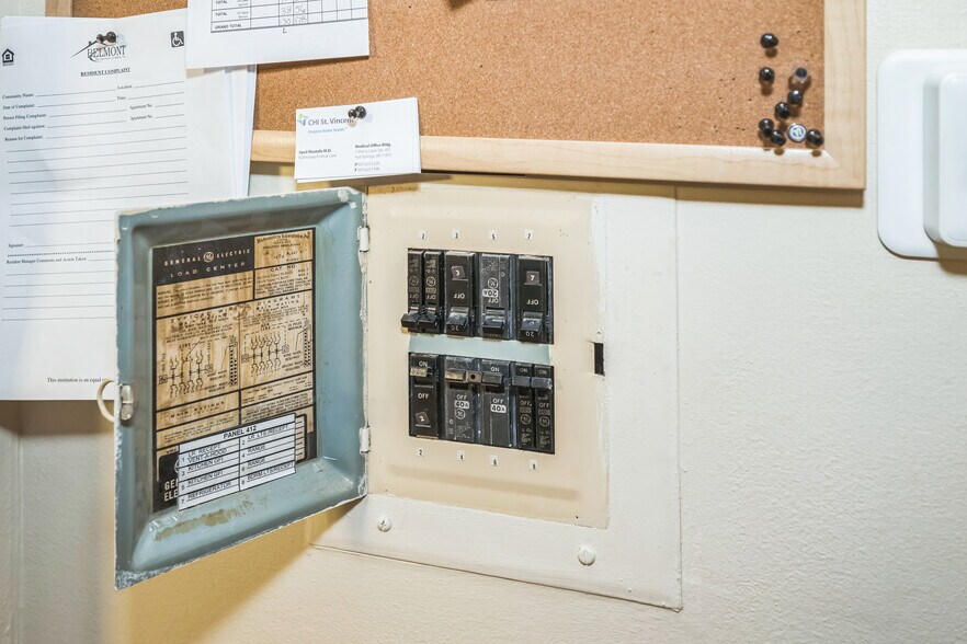 More Photos Of 126 Oriole St, Hot Springs Apartments For Sale