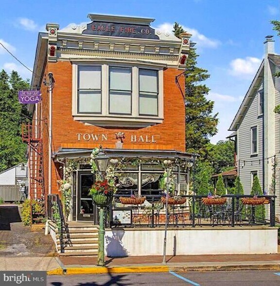Primary Photo Of 41 N Main St, New Hope Restaurant For Sale