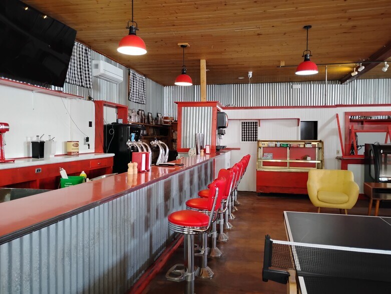 More Photos Of 111 N State St, Fort Davis Hotel For Sale