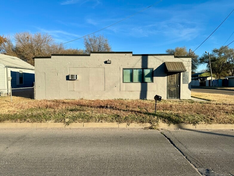 More Photos Of 110 W 29th St N, Wichita Warehouse For Lease