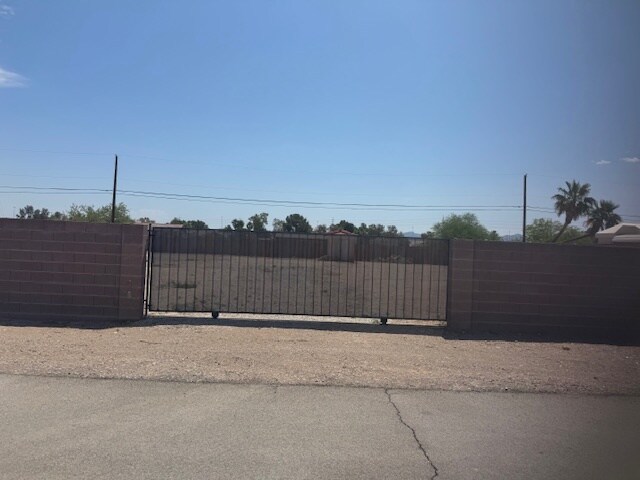 More Photos Of 3585 W Cougar Ave, Las Vegas Land For Lease