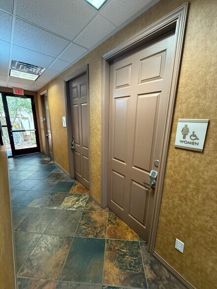 More Photos Of 8766 S Maryland Pky, Las Vegas Office For Sale