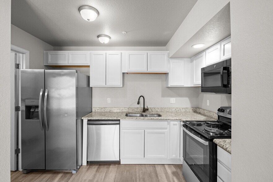 More Photos Of 375 E Ohio Ave, Fountain Apartments For Sale