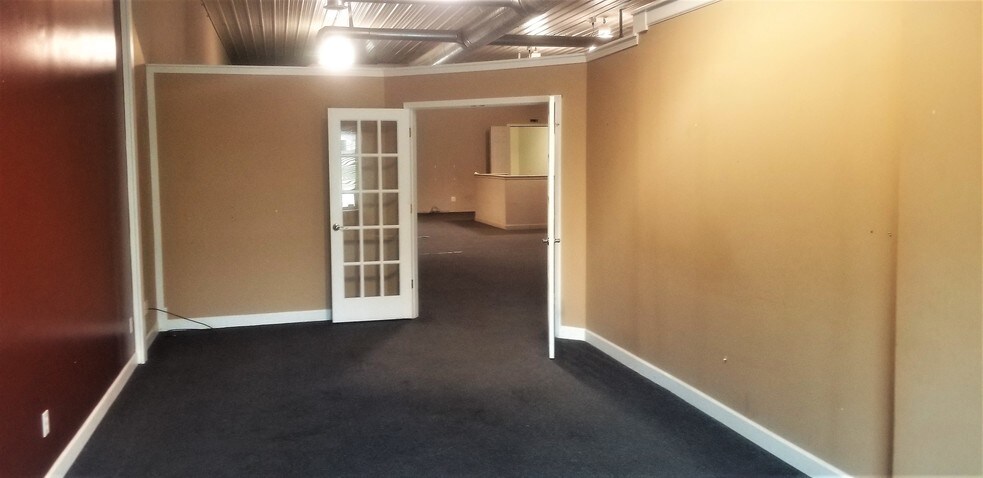 More Photos Of 1561-1599 E 93rd Ave, Merrillville Flex For Lease