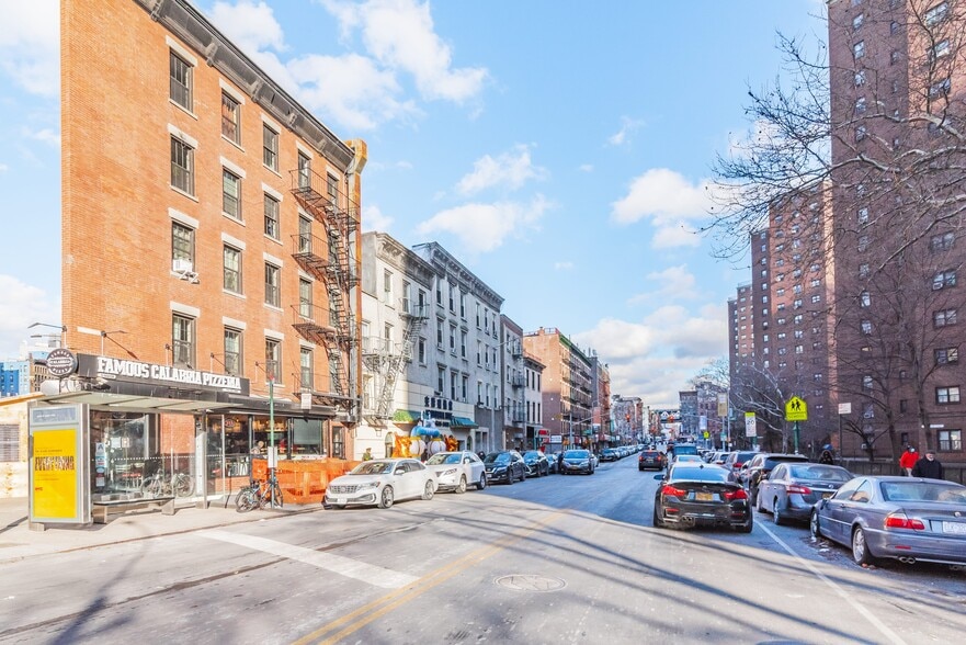 More Photos Of 35 Madison St, New York Apartments For Sale