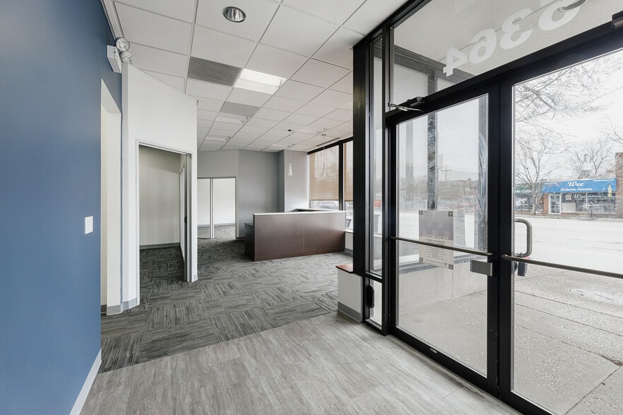 More Photos Of 5364 W Devon Ave, Chicago Medical For Sale