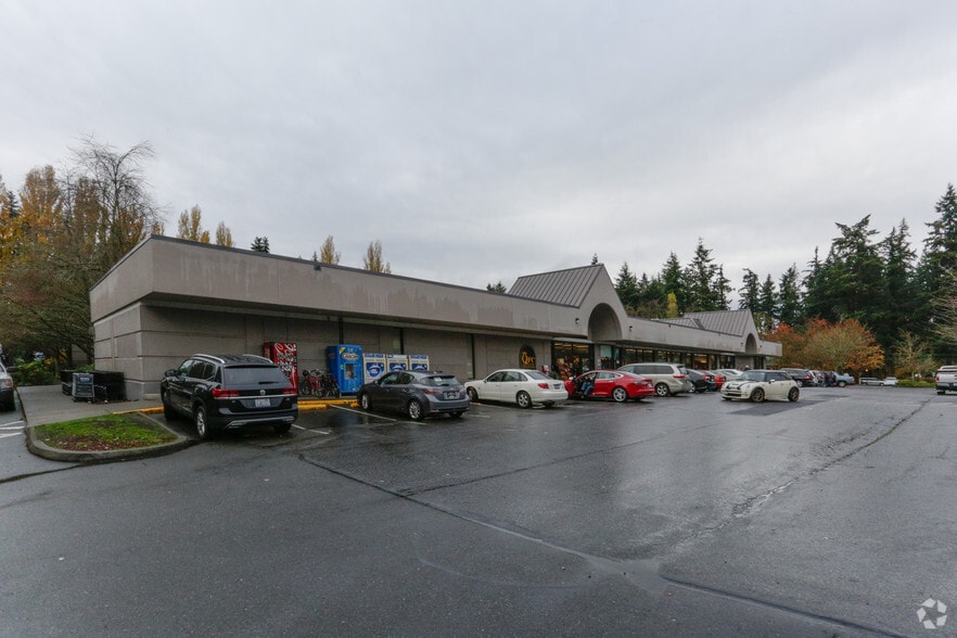 More Photos Of 8417-8435 SE 68th St S, Mercer Island Unknown For Lease