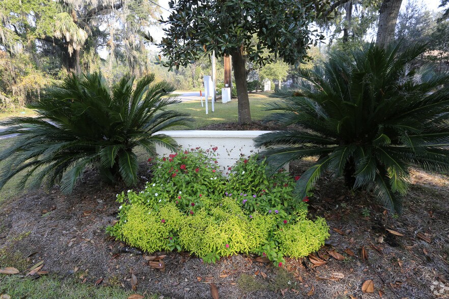 More Photos Of 22 Sams Point Rd, Ladys Island Office For Lease