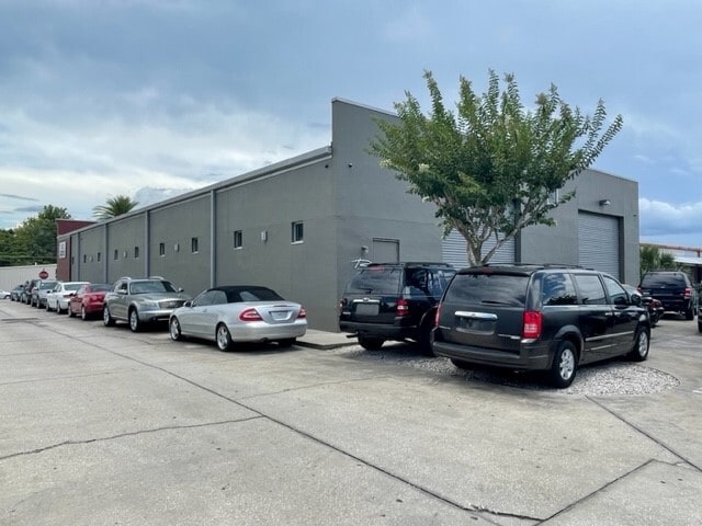 More Photos Of 145 Ronning Way, Longwood Warehouse For Sale