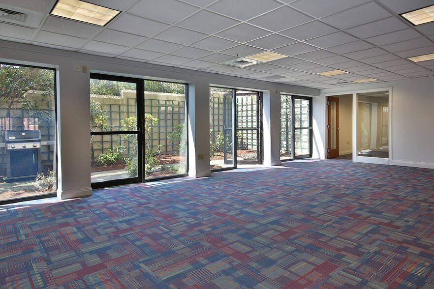 More Photos Of 1 State St, Providence Office For Lease