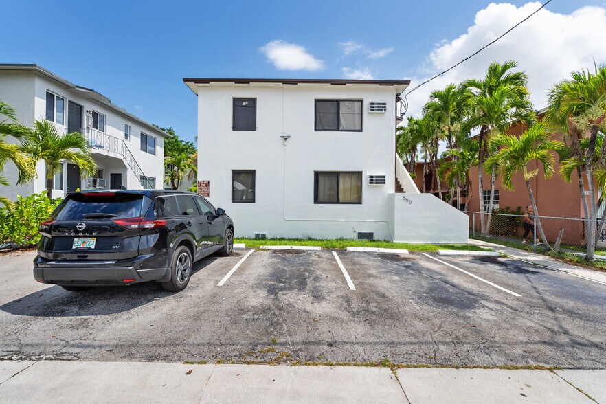 More Photos Of 550 SW 10th St, Miami Apartments For Sale