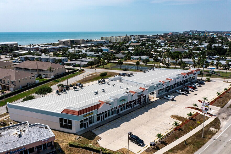 Primary Photo Of 5240 N Atlantic Ave, Cocoa Beach General Retail For Lease