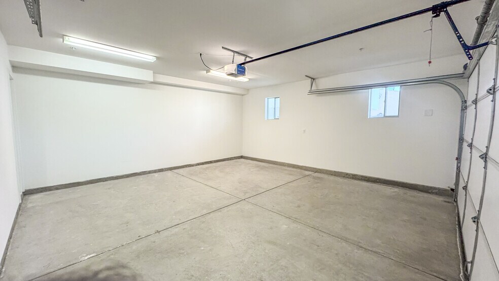 More Photos Of 1420 Pacific Beach Dr, San Diego Apartments For Sale