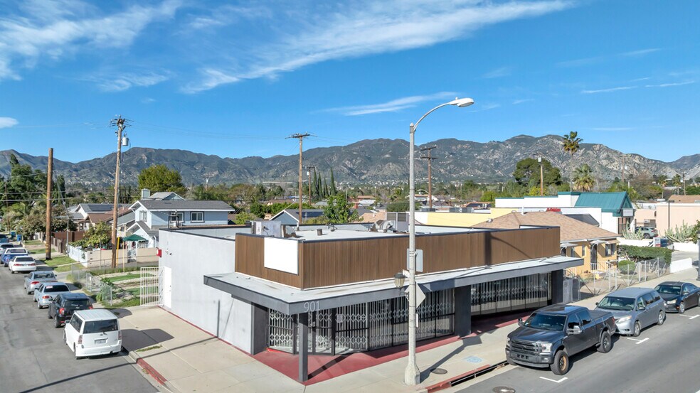 Primary Photo Of 901 N Maclay Ave, San Fernando Freestanding For Sale
