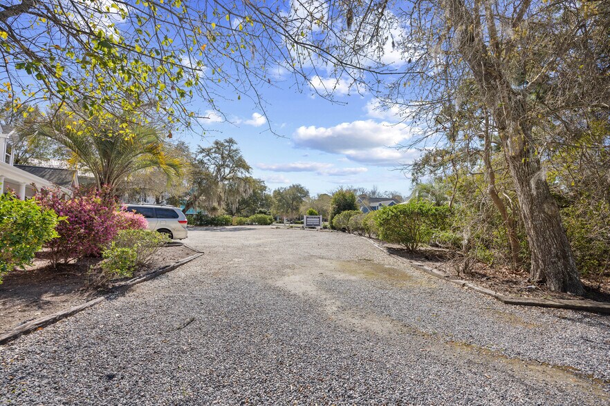 More Photos Of 5187 Horry Dr, Murrells Inlet Office For Lease