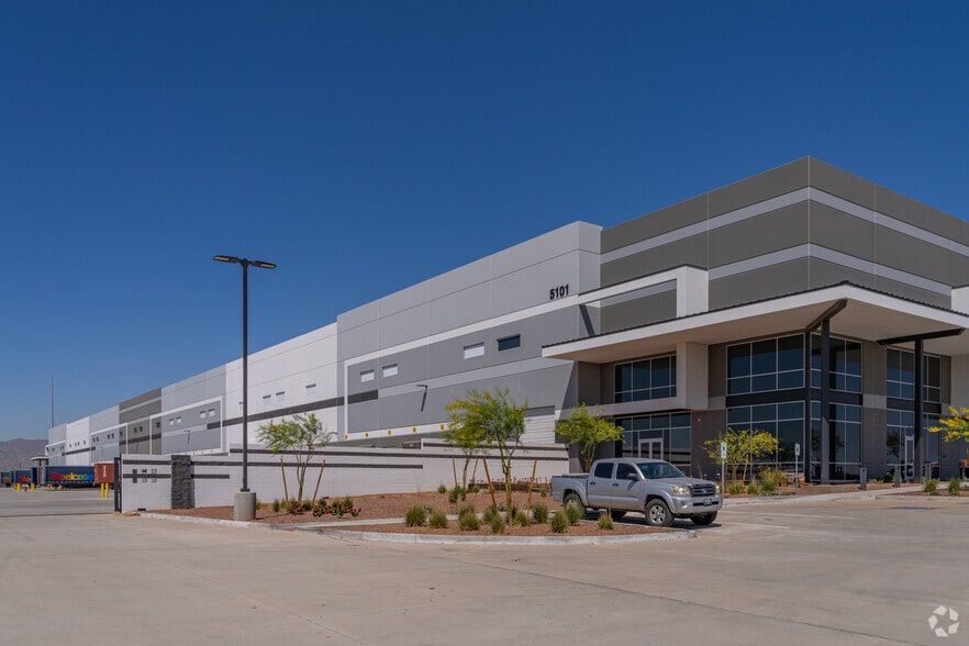 Primary Photo Of 5101 N Cotton Ln, Litchfield Park Warehouse For Lease