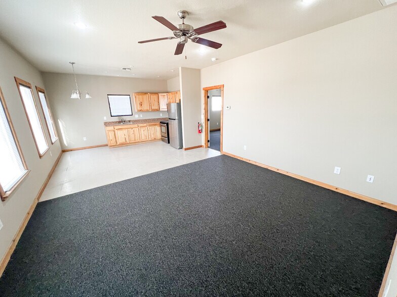 More Photos Of 9003 W County Road 130, Midland Warehouse For Lease