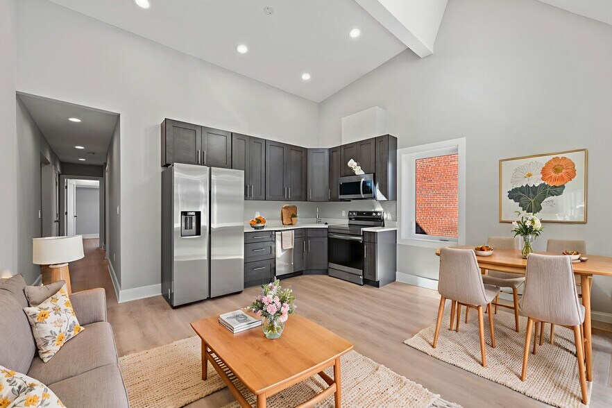 More Photos Of 4535 Avondale St, Bethesda Apartments For Sale